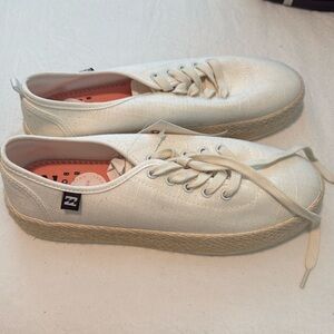 Billabong shoes